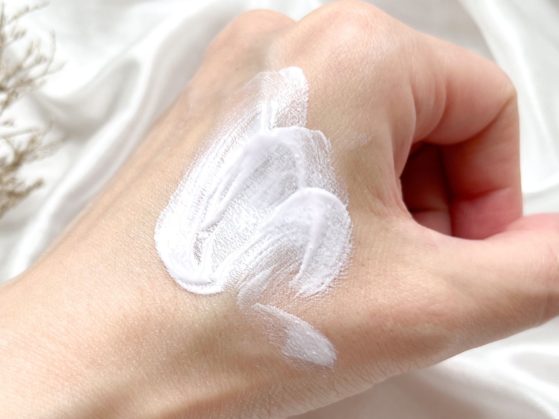 ダルバ ウォータフル トーンアップ サンクリーム(パープル)/ダルバ/日焼け止めクリームを使ったクチコミ（3枚目）