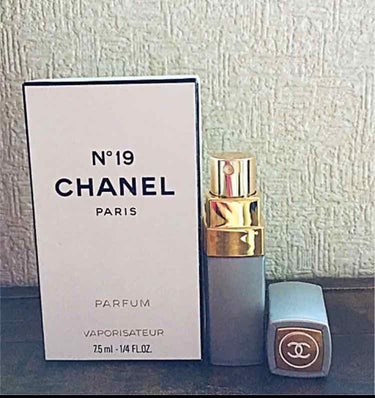 CHANEL シャネル N°19 パルファムのクチコミ「◈︎◇︎♡︎◇︎◈︎**:;;;;;;:**◈︎◇︎♡︎◇︎◈︎**:;;;;;;:**◈︎◇.....」（1枚目）