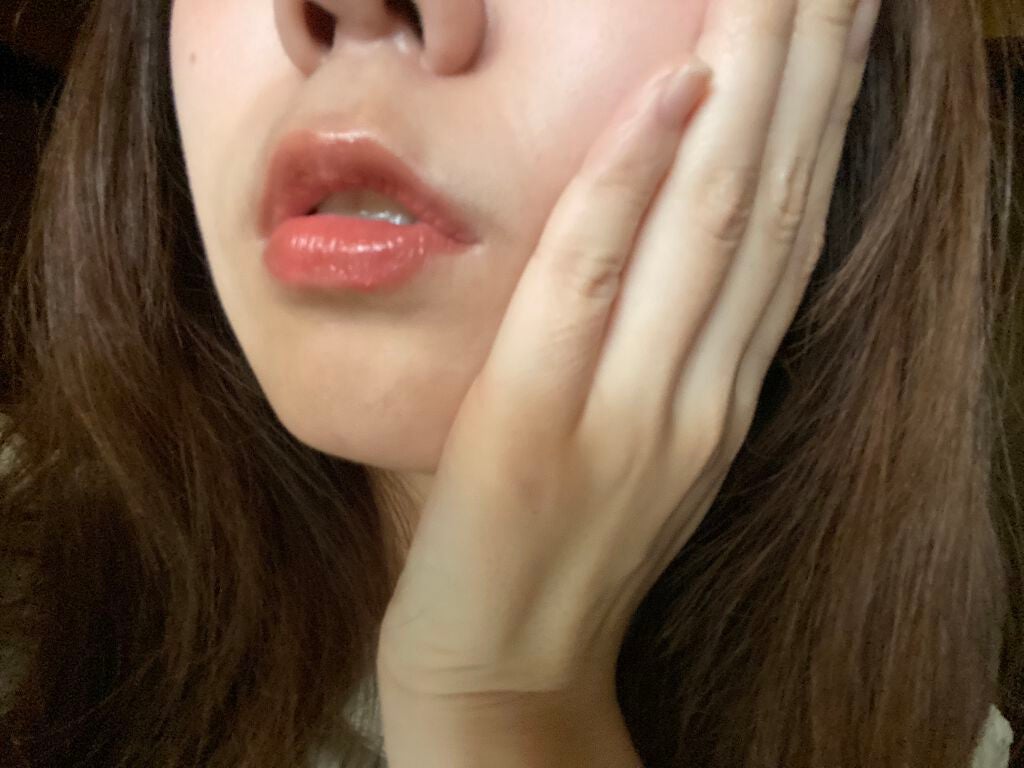 ルージュ ピュールクチュール ヴェルニ ウォーターステイン/YVES SAINT LAURENT BEAUTE/口紅を使ったクチコミ(2枚目)