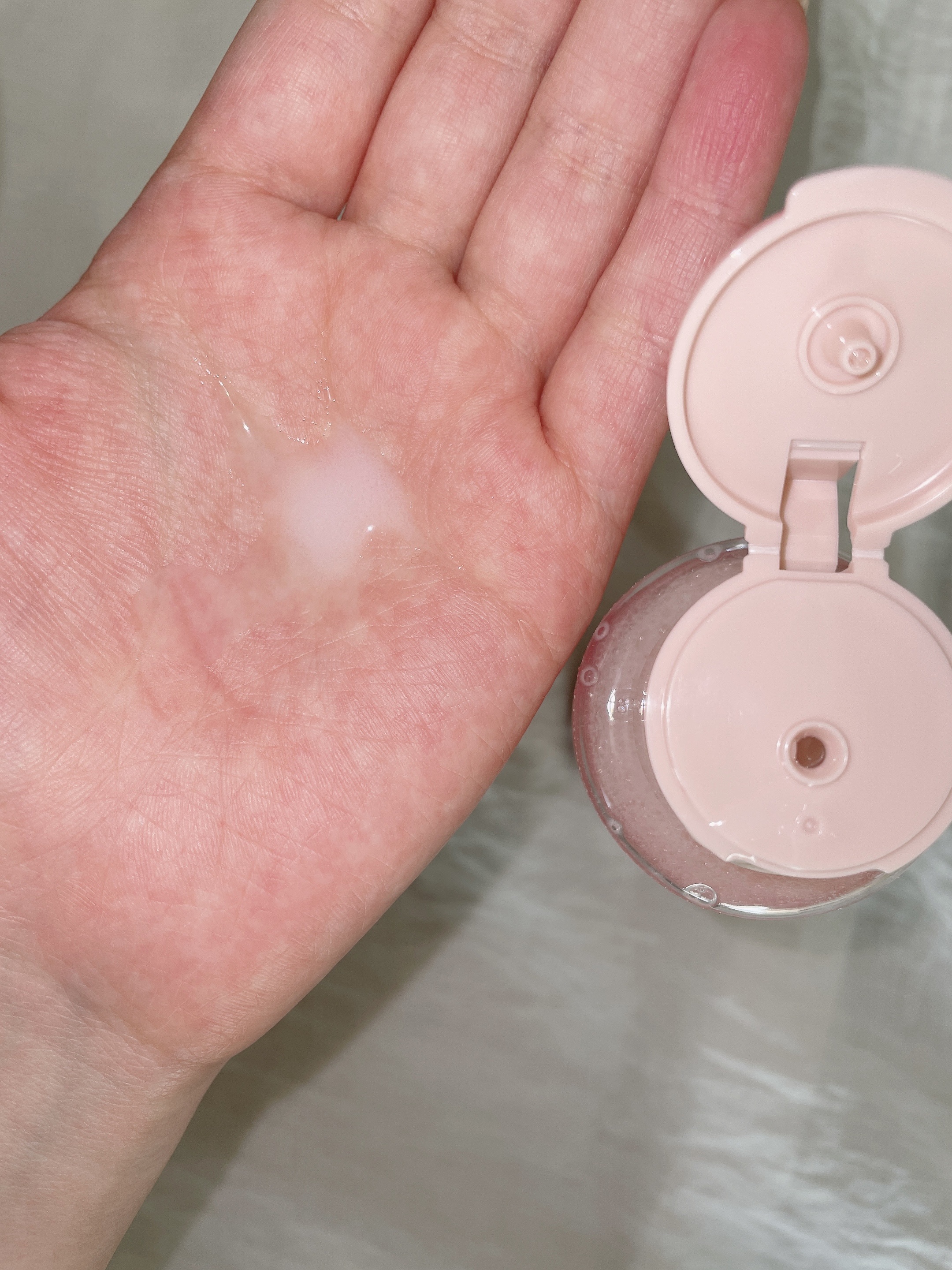 カラミー カラミンノーセバムジェル/Calamee/フェイスクリームを使ったクチコミ（2枚目）