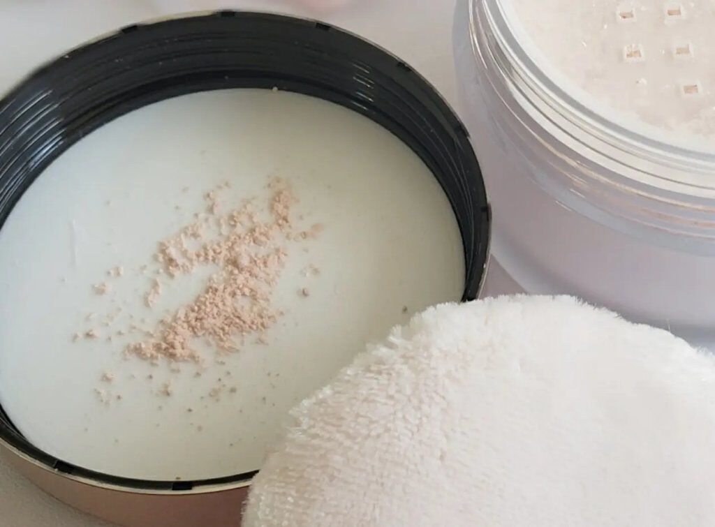 トランスルーセント ルース セッティング パウダー トーンアップ ローズ 29g/ローラ メルシエ/ルースパウダーを使ったクチコミ（3枚目）