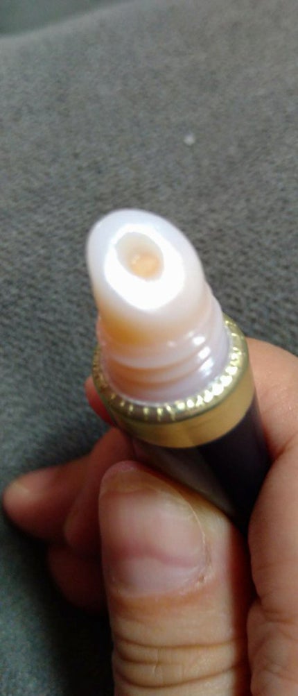 ニベア ロイヤルブルーリップ 濃密美容ケア/ニベア/リップ美容液を使ったクチコミ(6枚目)