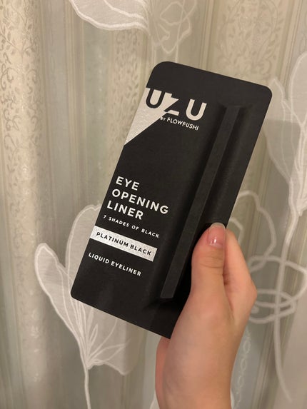 7 SHADES OF BLACK PLATINUM-BLACK/UZU BY FLOWFUSHI/リキッドアイライナーの画像