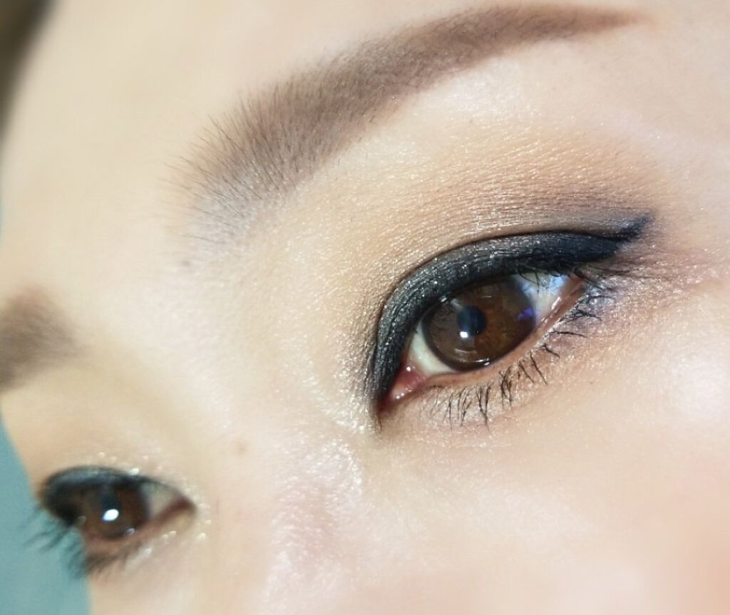 カラークイーン オイルシャドウ/ロレアル パリ/単色アイシャドウを使ったクチコミ(5枚目)