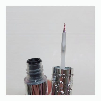 JILL STUART ジルスチュアート アイダイヤモンド グリマーのクチコミ「【偏光ピンクグリッター】
偏光ラメが入っているグリッターが可愛すぎた👼💕
┈┈┈┈┈┈┈┈┈┈.....」(3枚目)