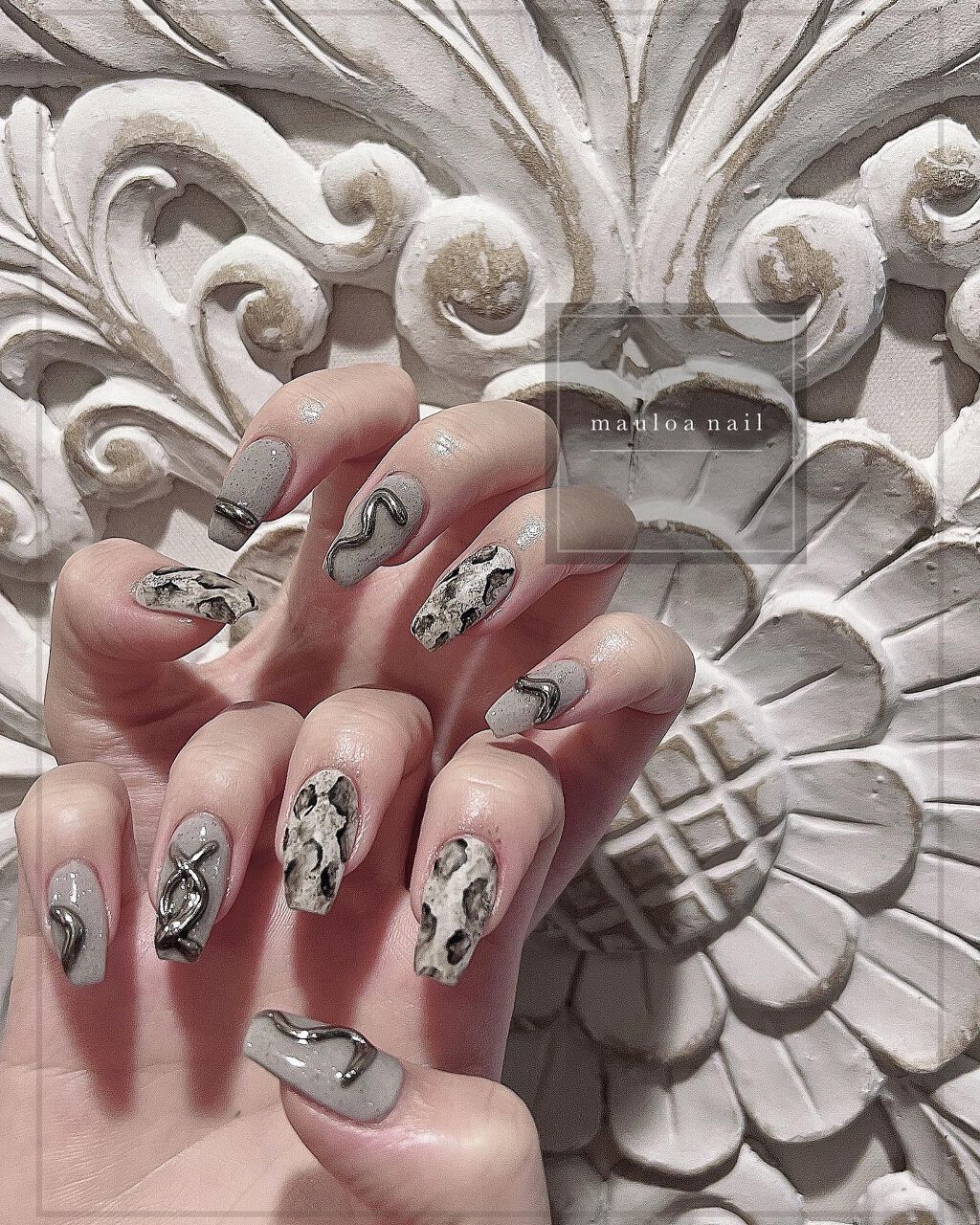 mauloa_nail on LIPS 「・ 秋color💗・#グレーネイル#ネイル#ネイルデザイン..」(1枚目)