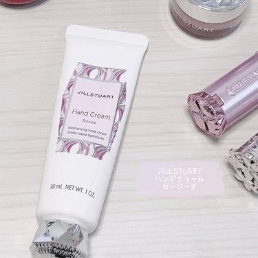 JILL STUART ハンドクリーム ロージーズのクチコミ「\ ハンドクリーム🎀 /


✼••┈┈••✼••┈┈••✼••┈┈••✼••┈┈••✼


.....」（2枚目）