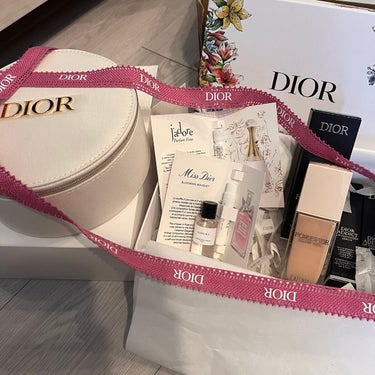 めちゃイイ❣️
Dior
ディオールスキン フォーエヴァー 