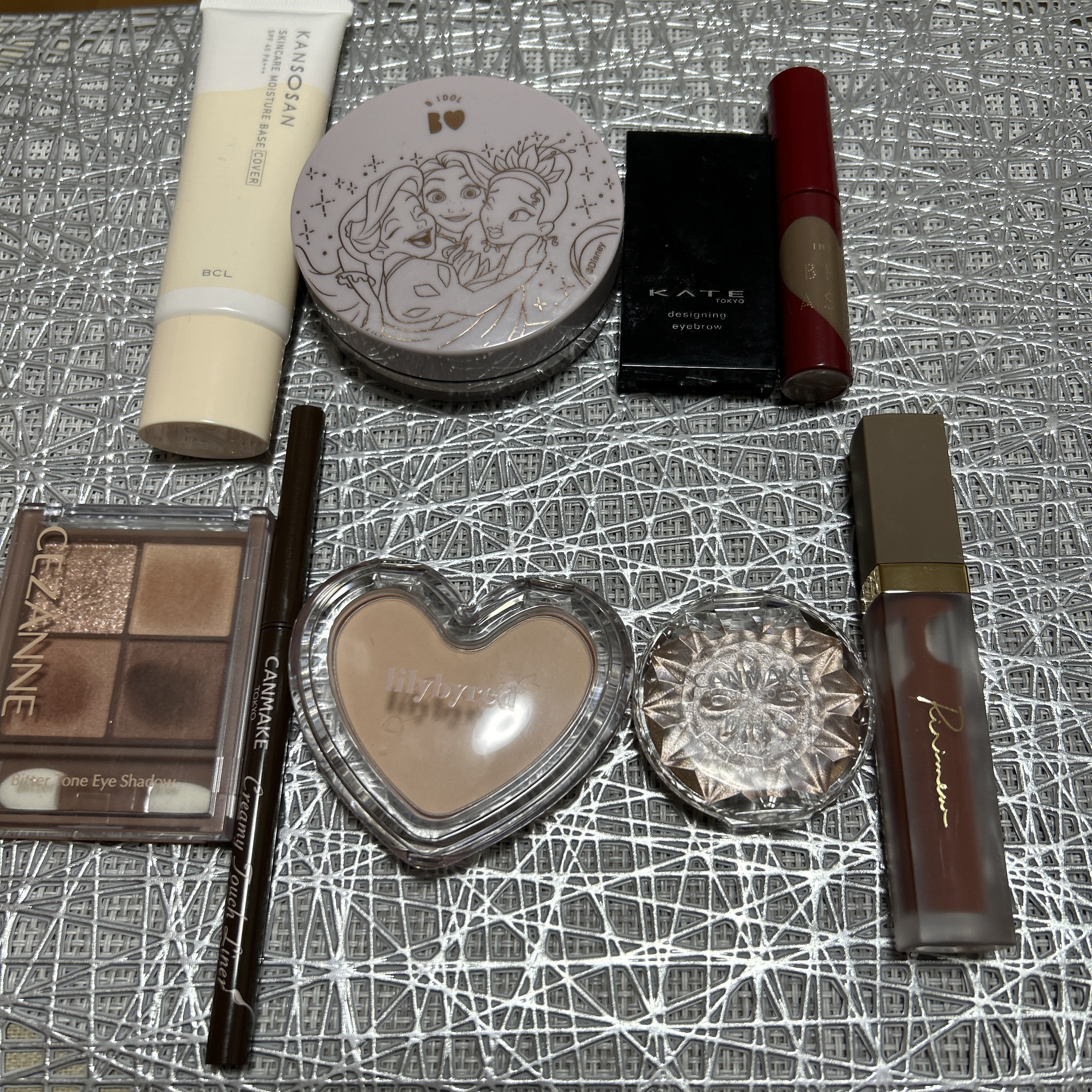 ケイト デザイニングアイブロウ3D/KATE/パウダーアイブロウを使ったクチコミ（1枚目）