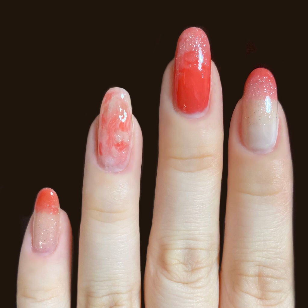 カラフルネイルズ/キャンメイク/マニキュアを使ったクチコミ(2枚目)