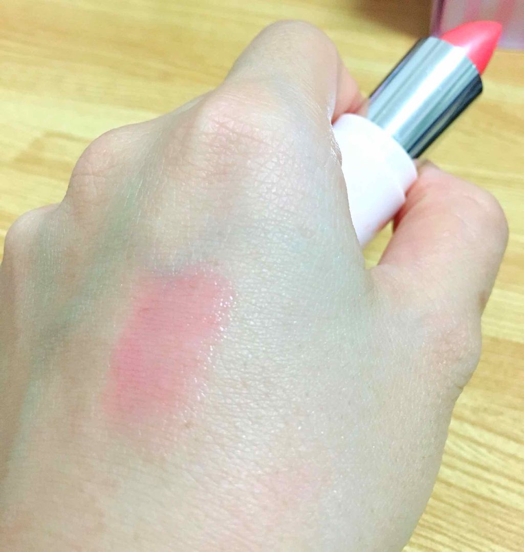 フェイクヌードリップ 02 惑わせコーラル/素肌記念日/リップティントを使ったクチコミ（2枚目）