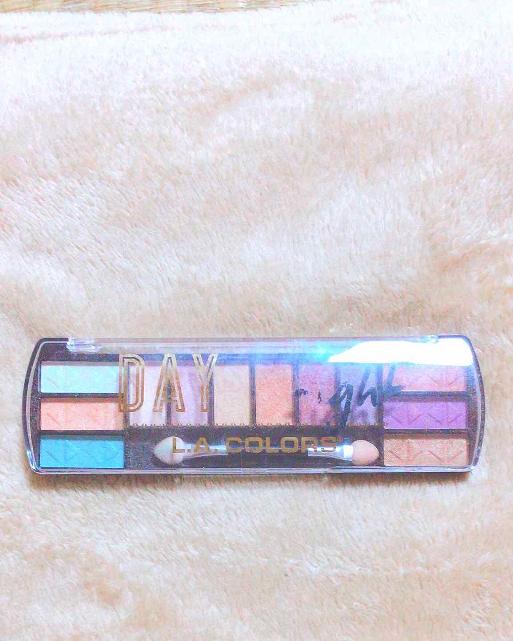 DAY TO NIGTHT la.colorsアイシャドウ/サンキューマート/アイシャドウパレットを使ったクチコミ（1枚目）