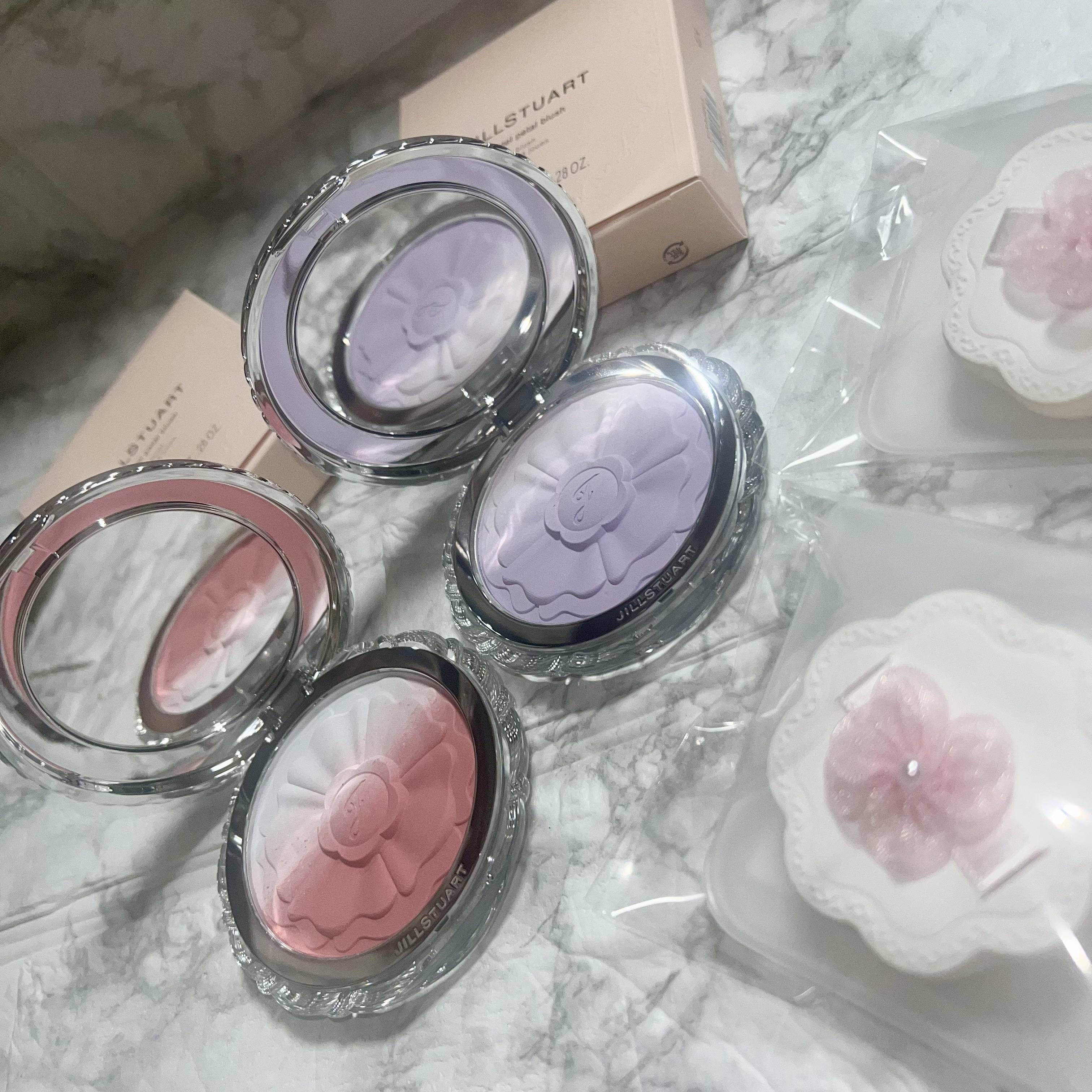 ジルスチュアート　パステルペタル ブラッシュ/JILL STUART/パウダーチークを使ったクチコミ（2枚目）