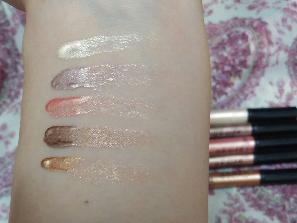 UR GLAM　LIQUID EYESHADOW/U R GLAM/リキッドアイシャドウを使ったクチコミ（3枚目）