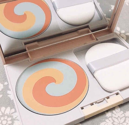 カラーブレンドグローファンデーション/ディエム クルール/クリーム・エマルジョンファンデーションを使ったクチコミ(2枚目)