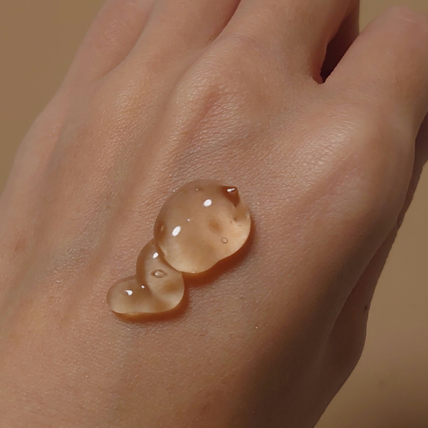 アロエプロポリススージングジェル 100ml/BENTON/オールインワン化粧品を使ったクチコミ（2枚目）