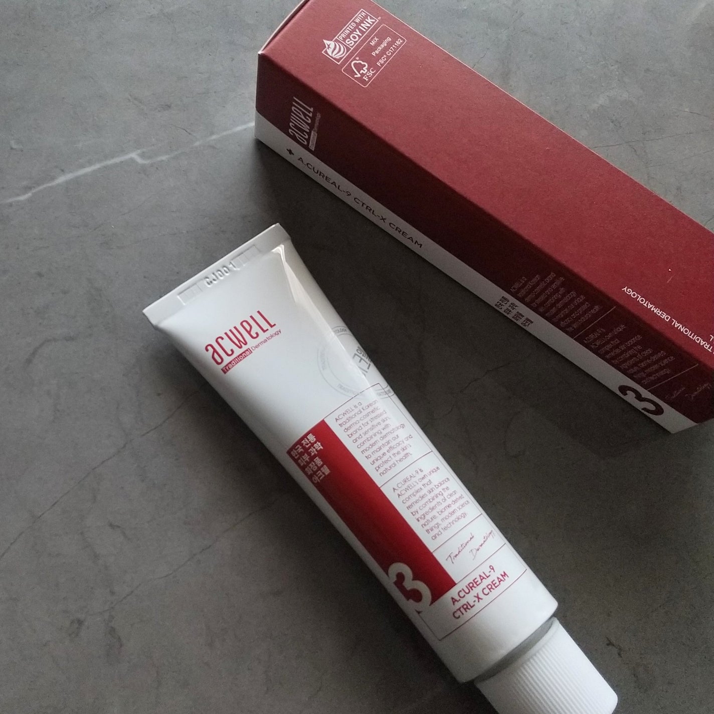 LiLi on LIPS 「#PR✨Acwellアキュリアルナインコントロールエックスクリ..」(2枚目)