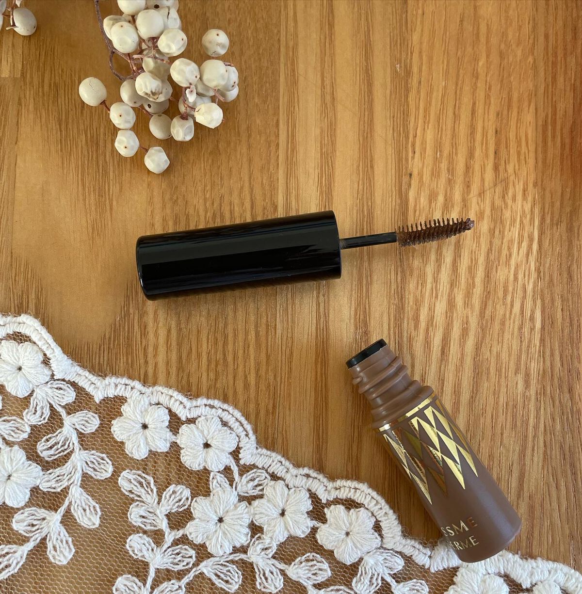 アイブロウマスカラ 01 ナチュラルブラウン/キスミー フェルム/眉マスカラを使ったクチコミ（2枚目）