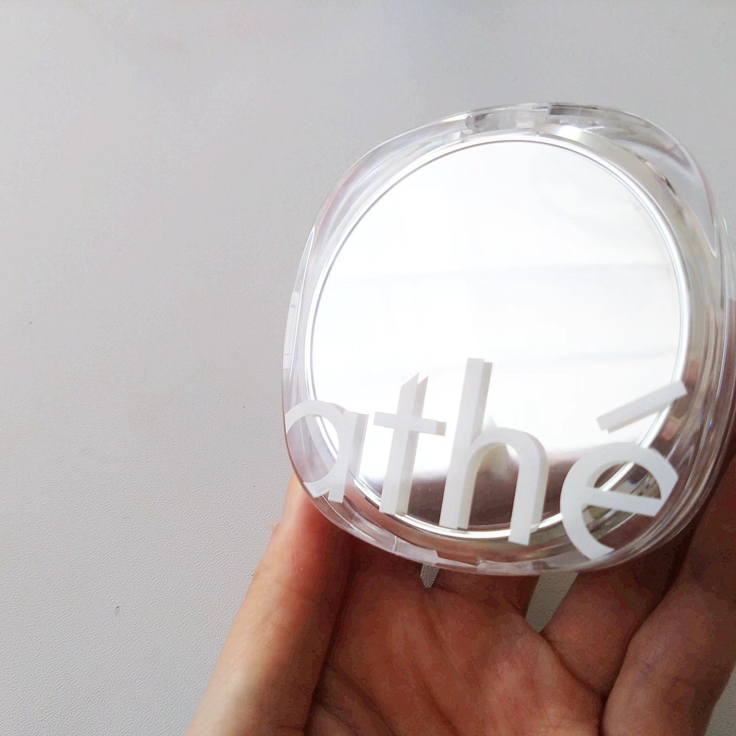 グレーズ ウォータリング クッション/athé/クッションファンデーションを使ったクチコミ（2枚目）