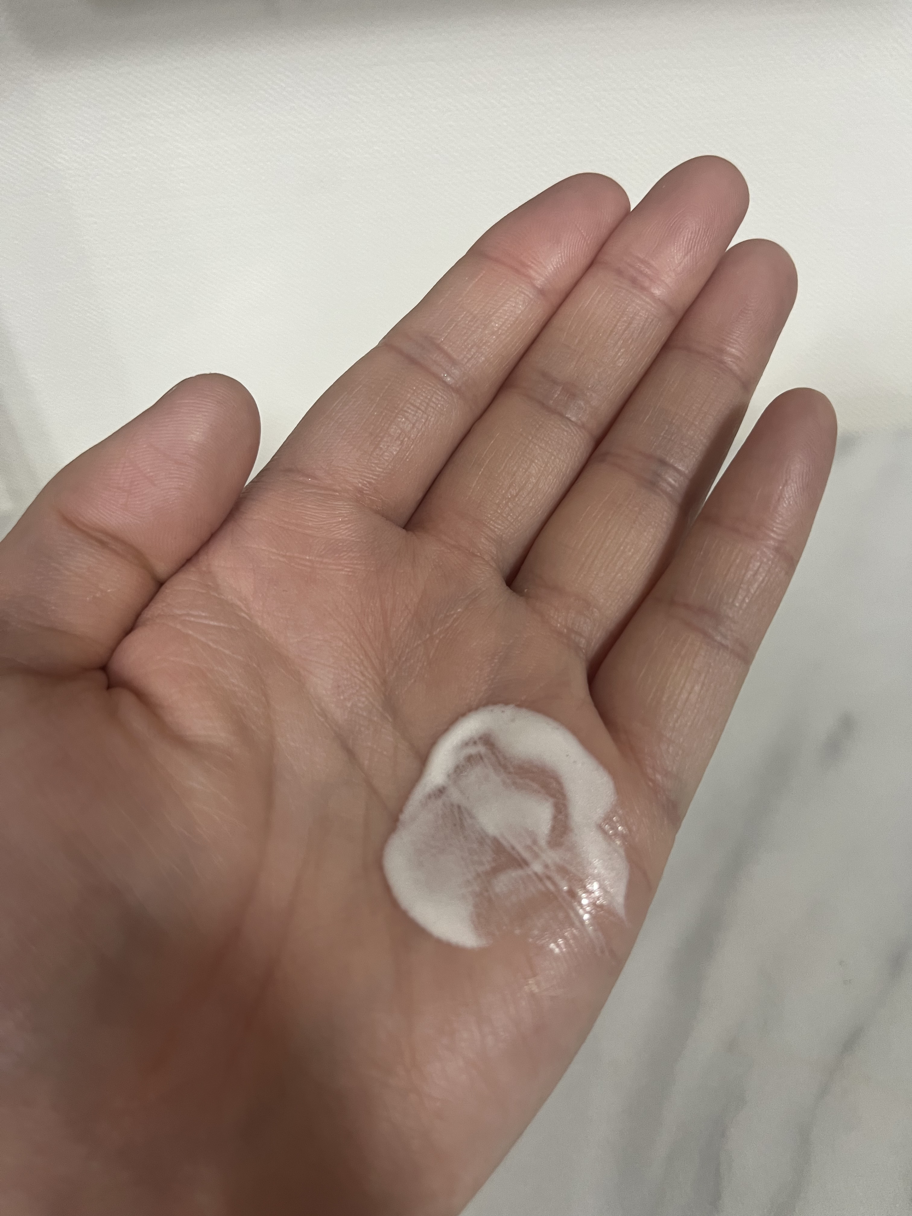 ジルスチュアート　イルミネイティング セラムプライマー/JILL STUART/化粧下地を使ったクチコミ（3枚目）