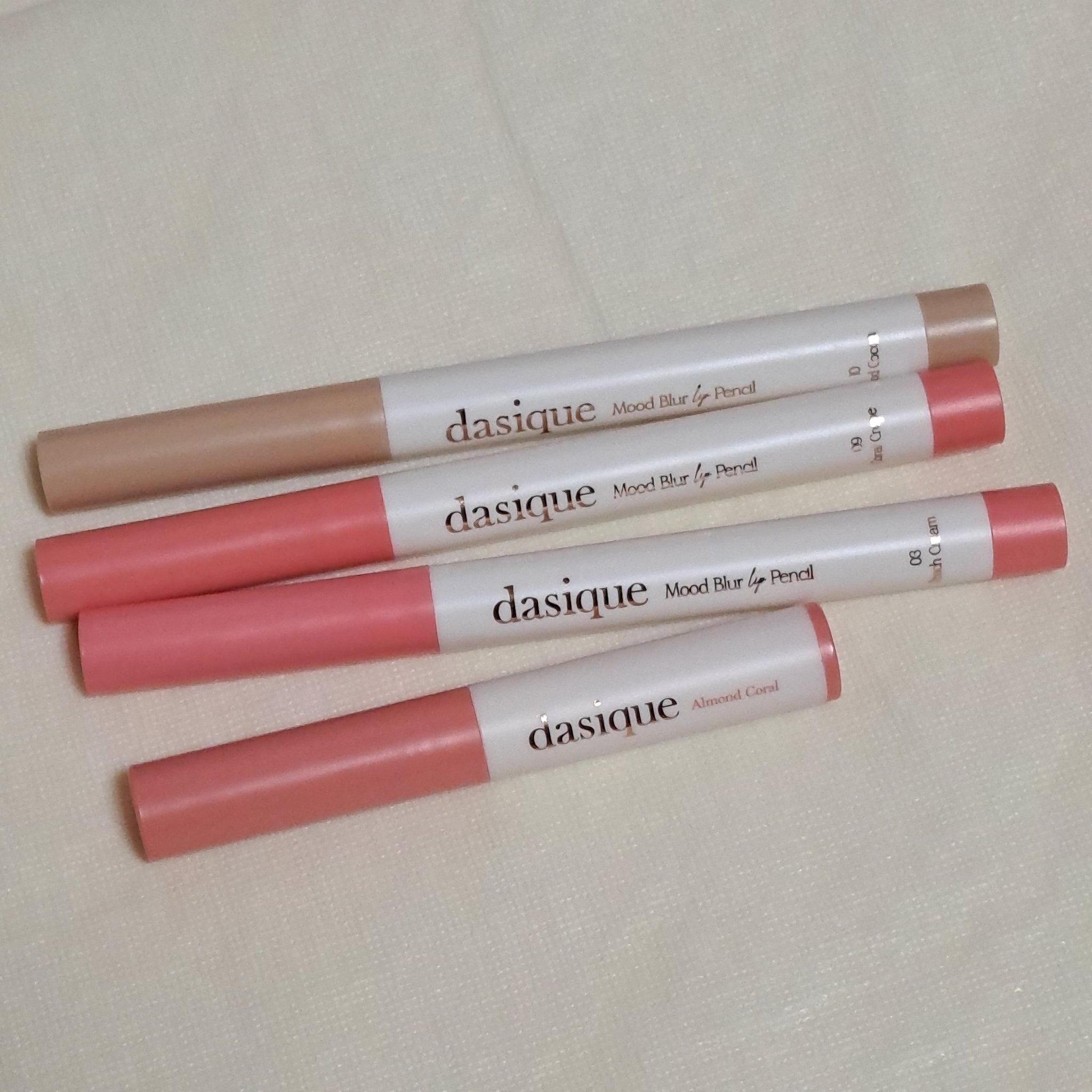 ムードブラーリップペンシル/dasique/リップライナーを使ったクチコミ（2枚目）