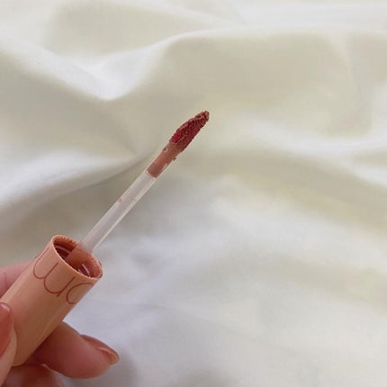 ジューシーラスティングティント/rom&nd/リップティントを使ったクチコミ(2枚目)