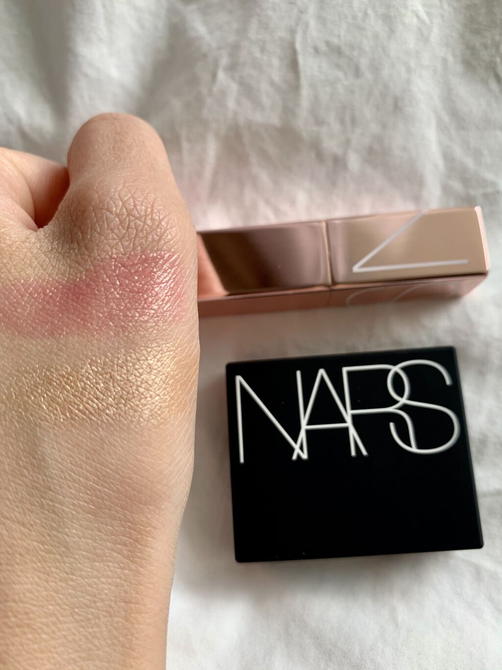 NARS ミニオーガズム リップ＆ハイライターデュオのクチコミ「🌈 ミニオーガズムリップ＆ハイライターデュオ
3,410円 (税込)


オーナメント.....」（2枚目）