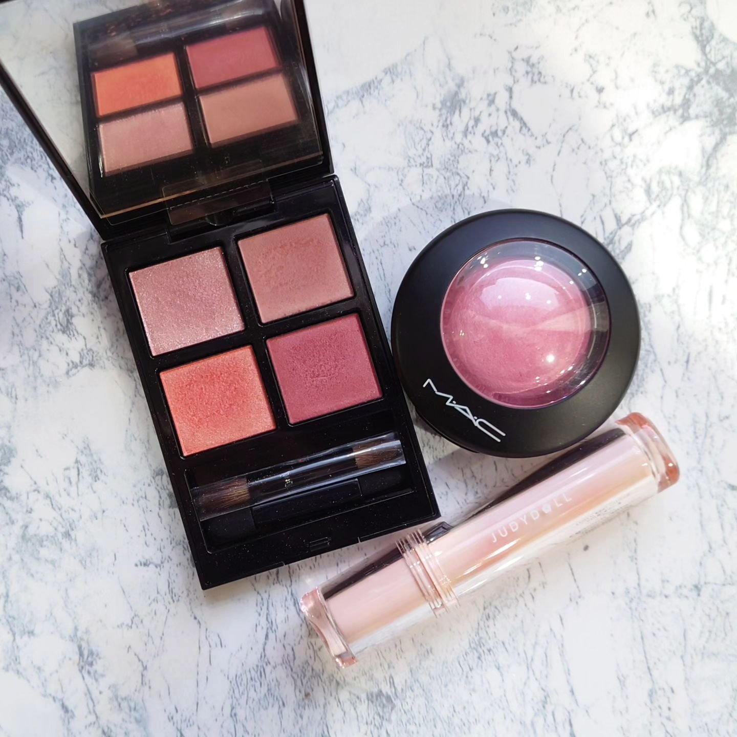 アディクション ザ アイシャドウ パレット 102 Sun Dreaming