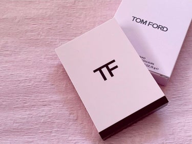 アイ カラー クォード/TOM FORD BEAUTY/パウダーアイシャドウを使ったクチコミ（2枚目）