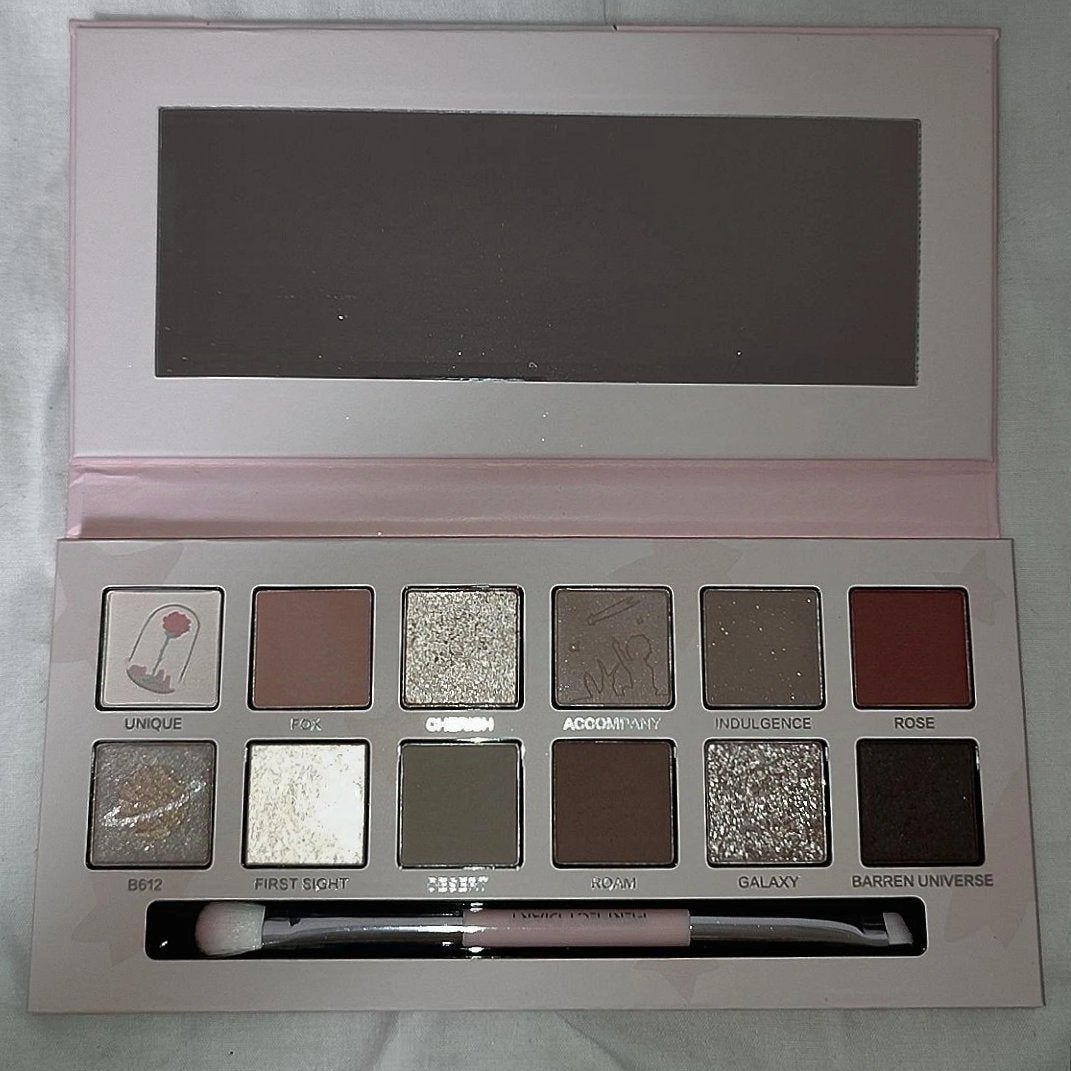 のいと on LIPS 「PERFECTDIARY星の王子さまコラボのアイシャドウパレッ..」(2枚目)