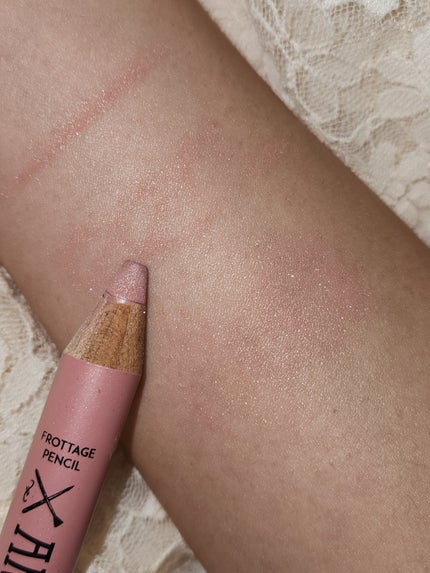 アートクラス フロッタージュペンシル #10 Classy Fig(クラッシィーフィグ)/too cool for school/スティックアイシャドウを使ったクチコミ(1枚目)