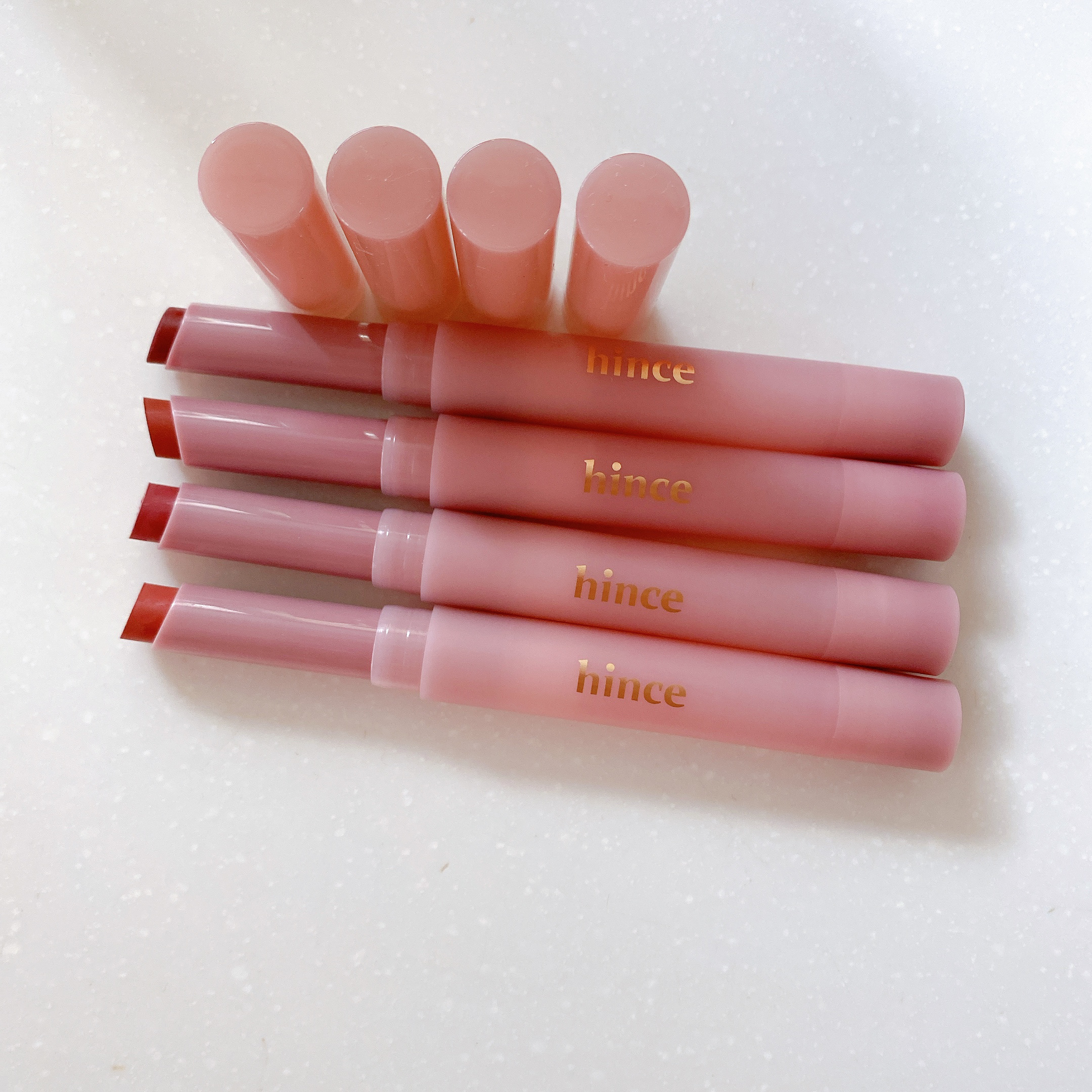 スリムスティックメルティングマット SM002 ニューシルエット/hince/口紅を使ったクチコミ（1枚目）