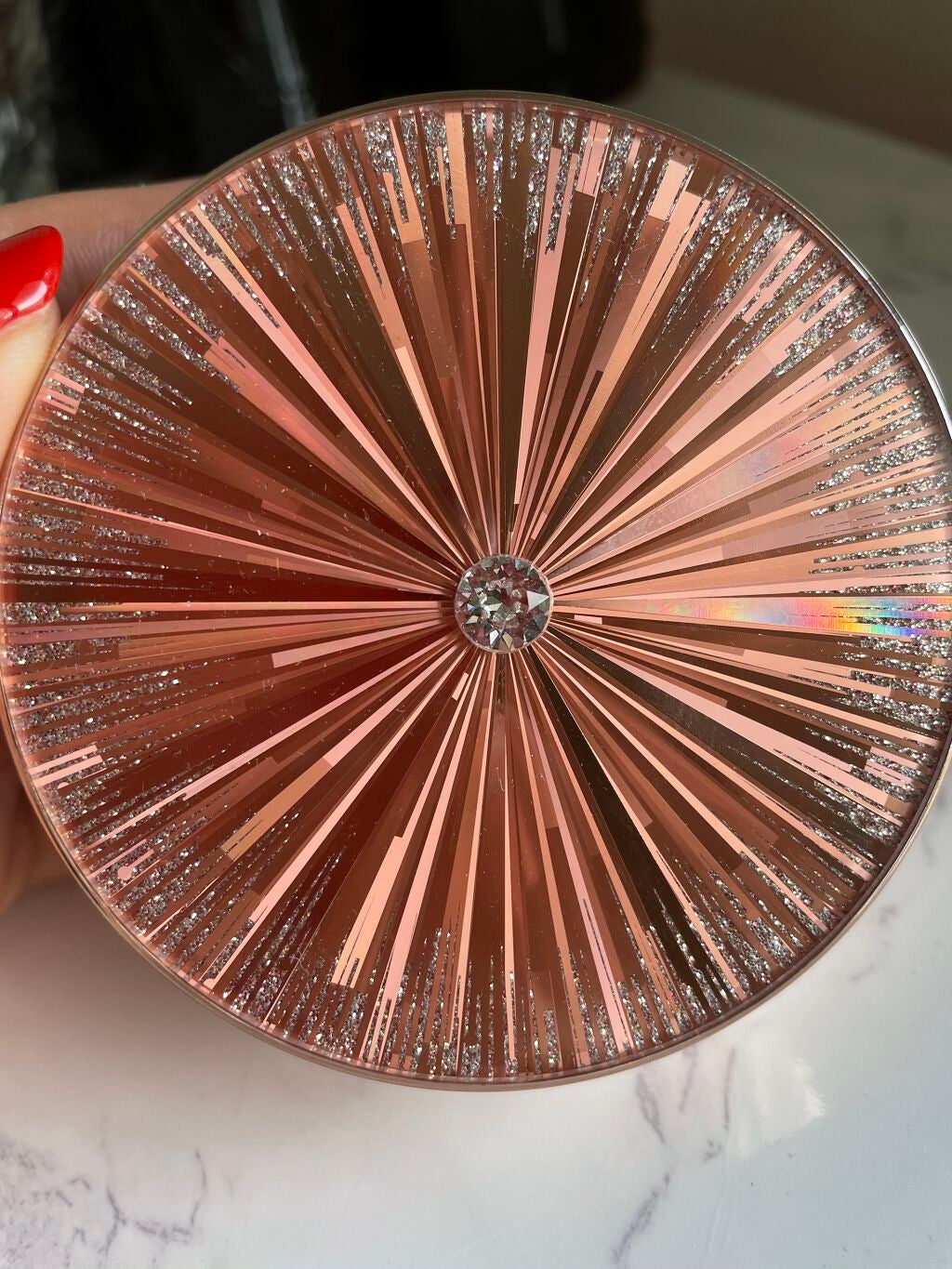 エッセンス カバー パクト 1CARAT CRYSTAL/AGE20’s/クッションファンデーションを使ったクチコミ(2枚目)