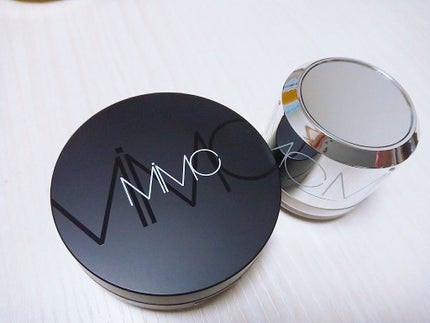 ナチュラルホワイトニング ミネラルパウダーサンスクリーン(ポンポンタイプ)/MiMC/日焼け止めパウダーを使ったクチコミ(1枚目)