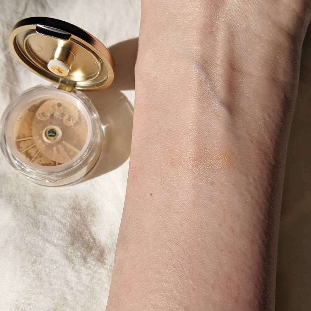 ミネラルピグメント/ONLY MINERALS/単色アイシャドウを使ったクチコミ(3枚目)