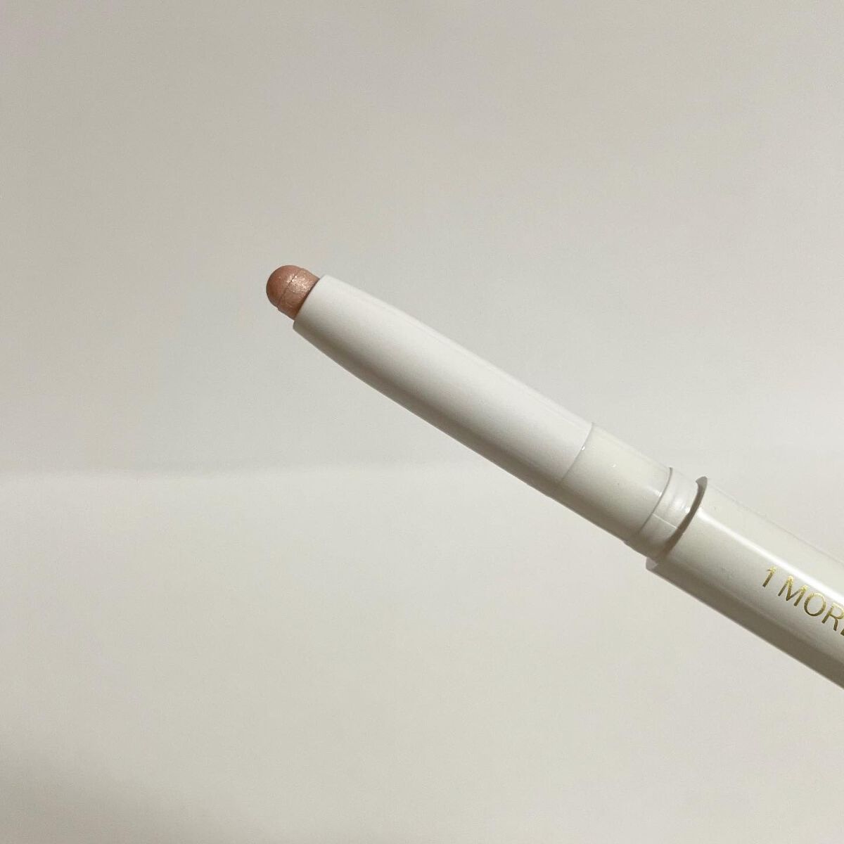 1moreペンシル スポットハイライト 03 ローズ/b idol/スティックハイライトを使ったクチコミ（2枚目）