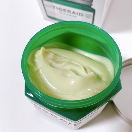Mii on LIPS 「タイガレイド
薬用CICAリペアクリーム🌱気軽に全身に使える、..」(2枚目)