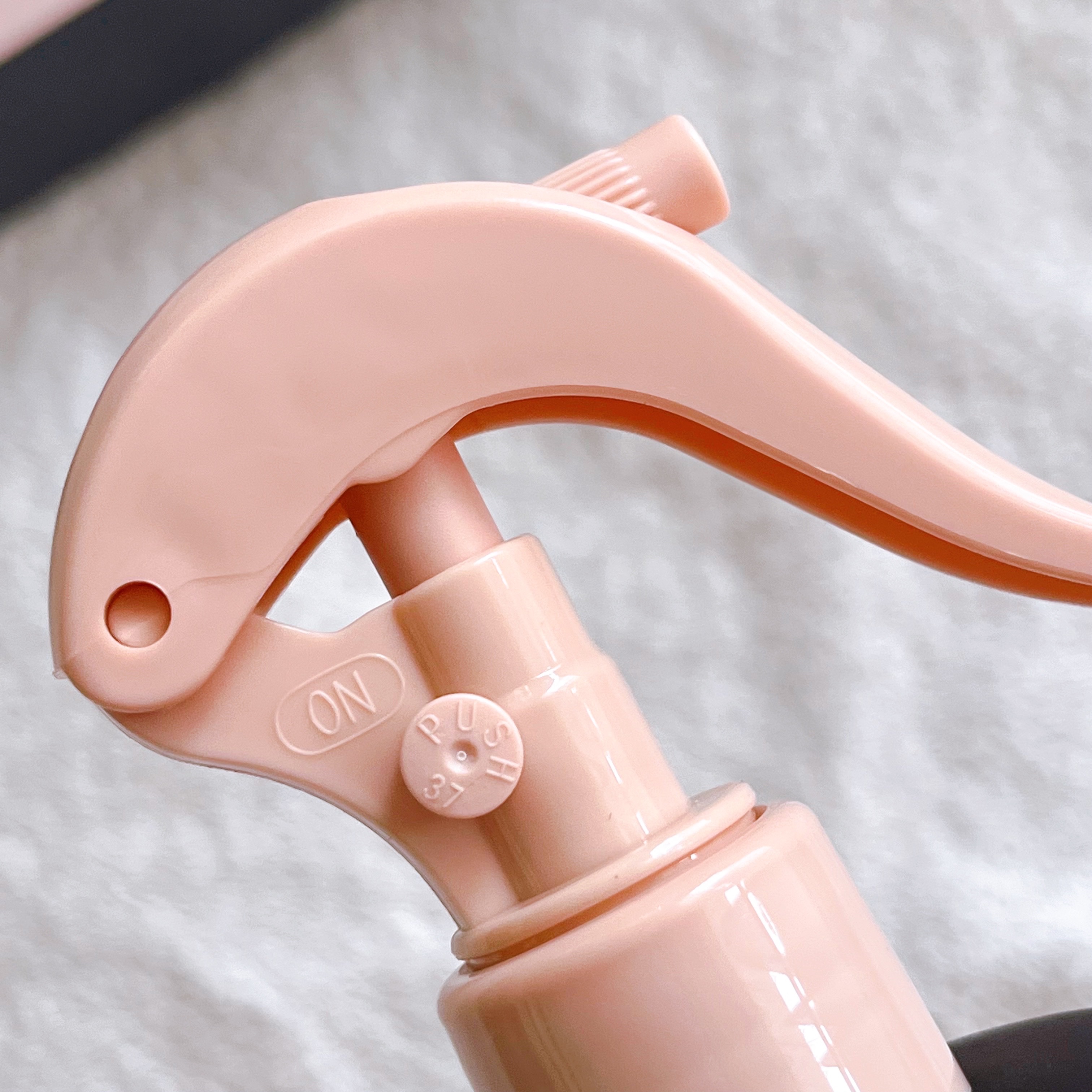 ノーウォッシュウォーターセラムトリートメント/UNOVE/ヘアトリートメントを使ったクチコミ（2枚目）