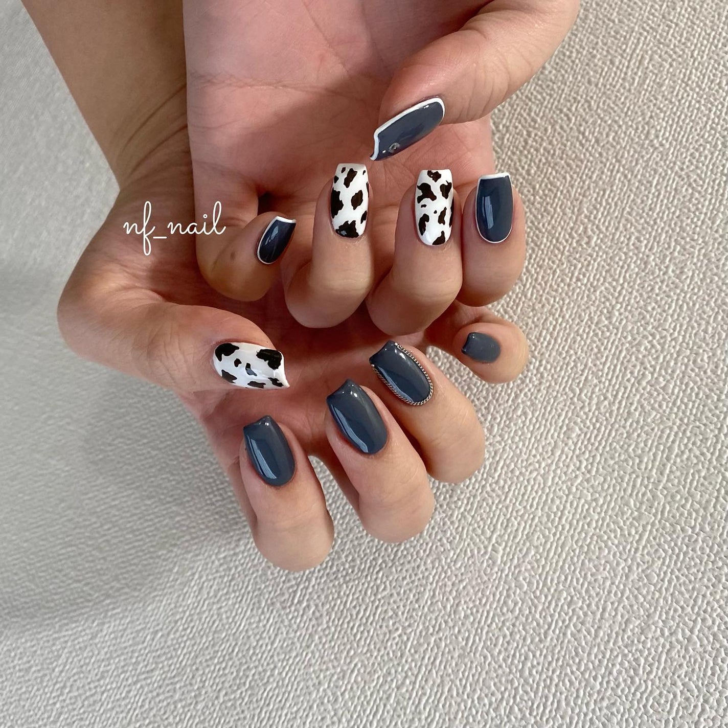 Natsumi◎nailist on LIPS 「animal.🐄♡.#ネイル#ネイルデザイン#ネイルアート..」(1枚目)