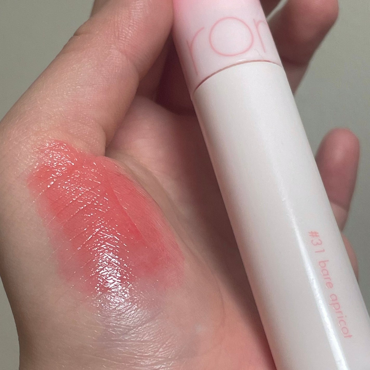 ジューシーラスティングティント/rom&nd/リップティントを使ったクチコミ(1枚目)