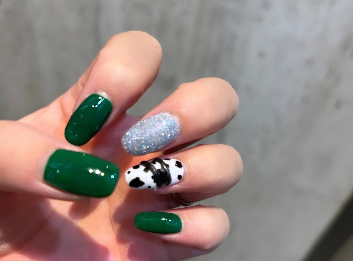 𝚁 𝚒 𝚔 𝚘 on LIPS 「selfnail💅🏻🩷(過去ネイル)筆の手入れ嫌いだから爪楊枝..」(2枚目)