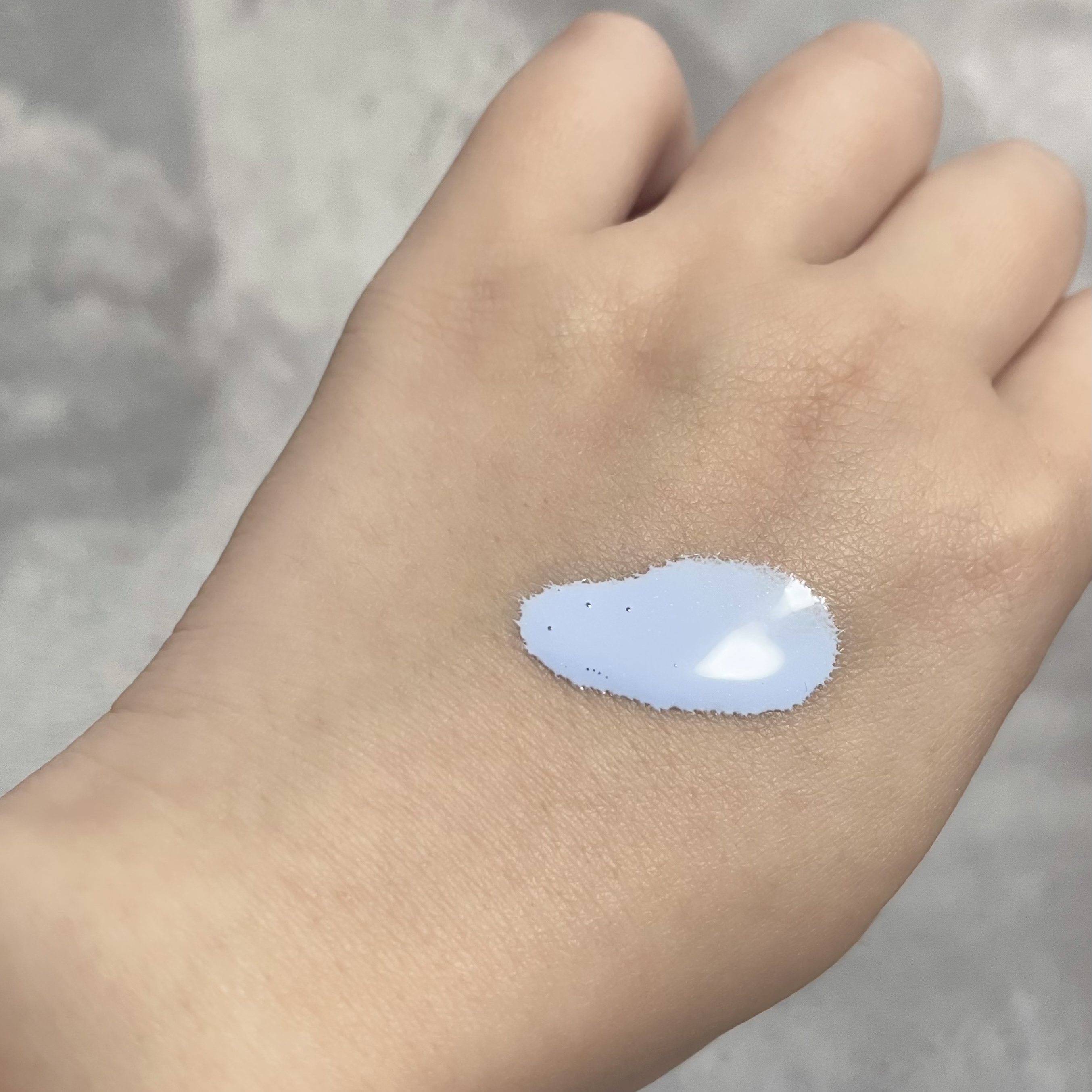 【旧】スノー メイクアップ ベース UV35 SPF35／PA+++/Dior/化粧下地を使ったクチコミ（2枚目）