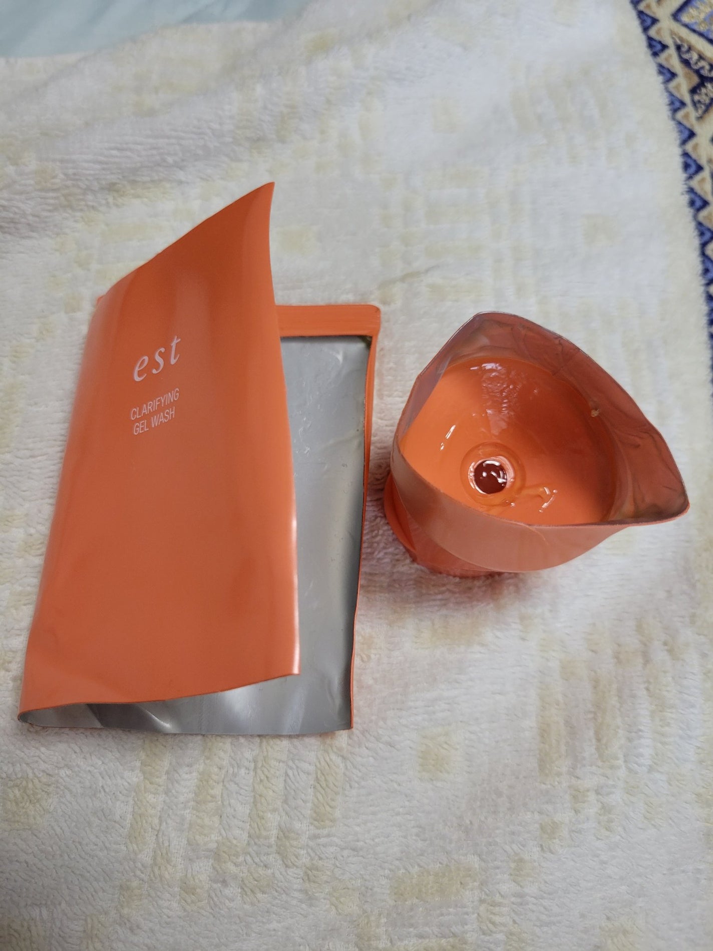 エスト クラリファイイング ジェル ウォッシュ/est/その他洗顔料を使ったクチコミ(3枚目)