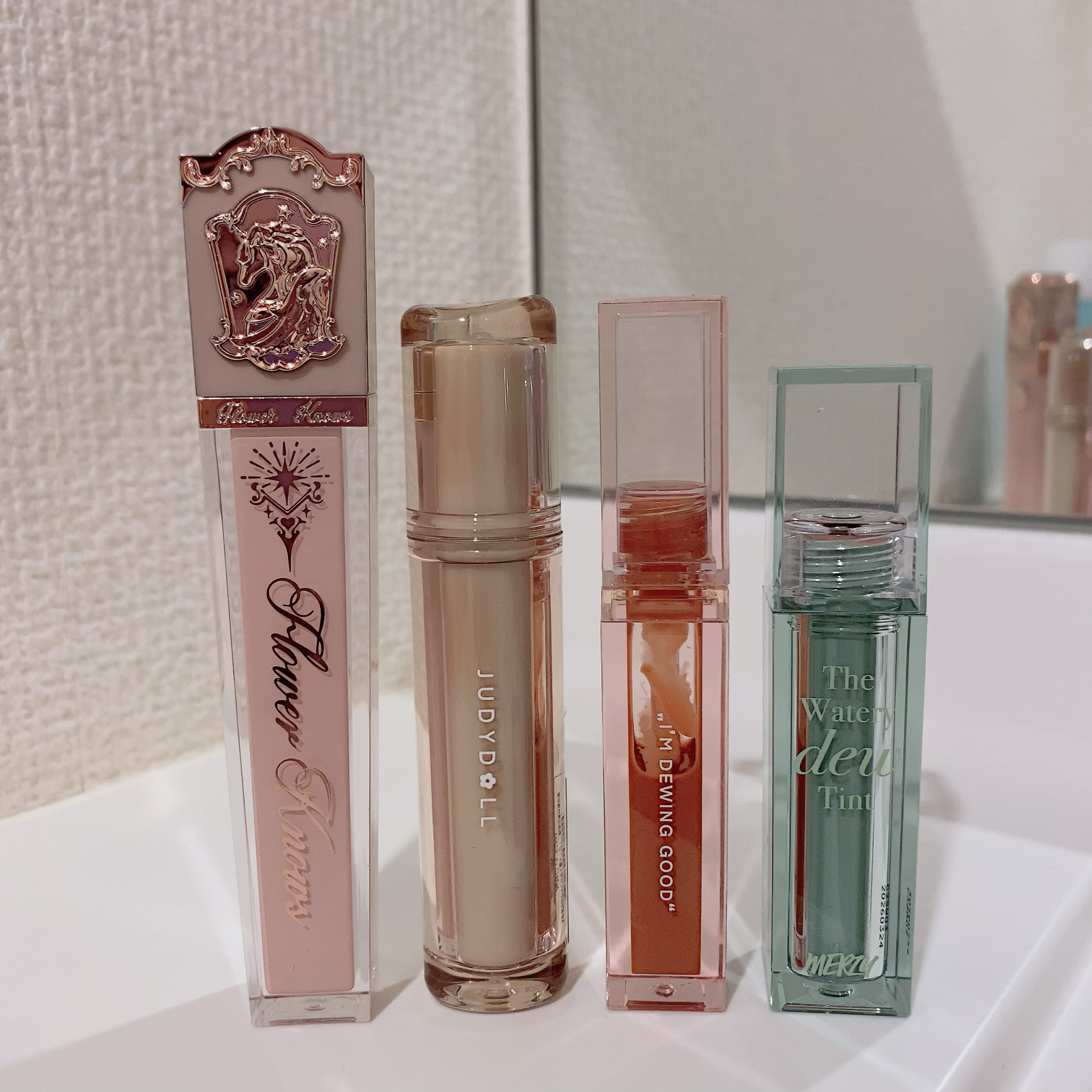 クリスタルユニコーンシリーズリップグロス/FlowerKnows/リップグロスを使ったクチコミ（2枚目）