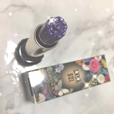 ANNA SUI リップスティックs
s101


1/10に発売されたばかりの新作です！
某ジャニーズのオタクな私としては絶対に手に入れたかったもので、情報が出てからずっと楽しみにしていました🌹💜

