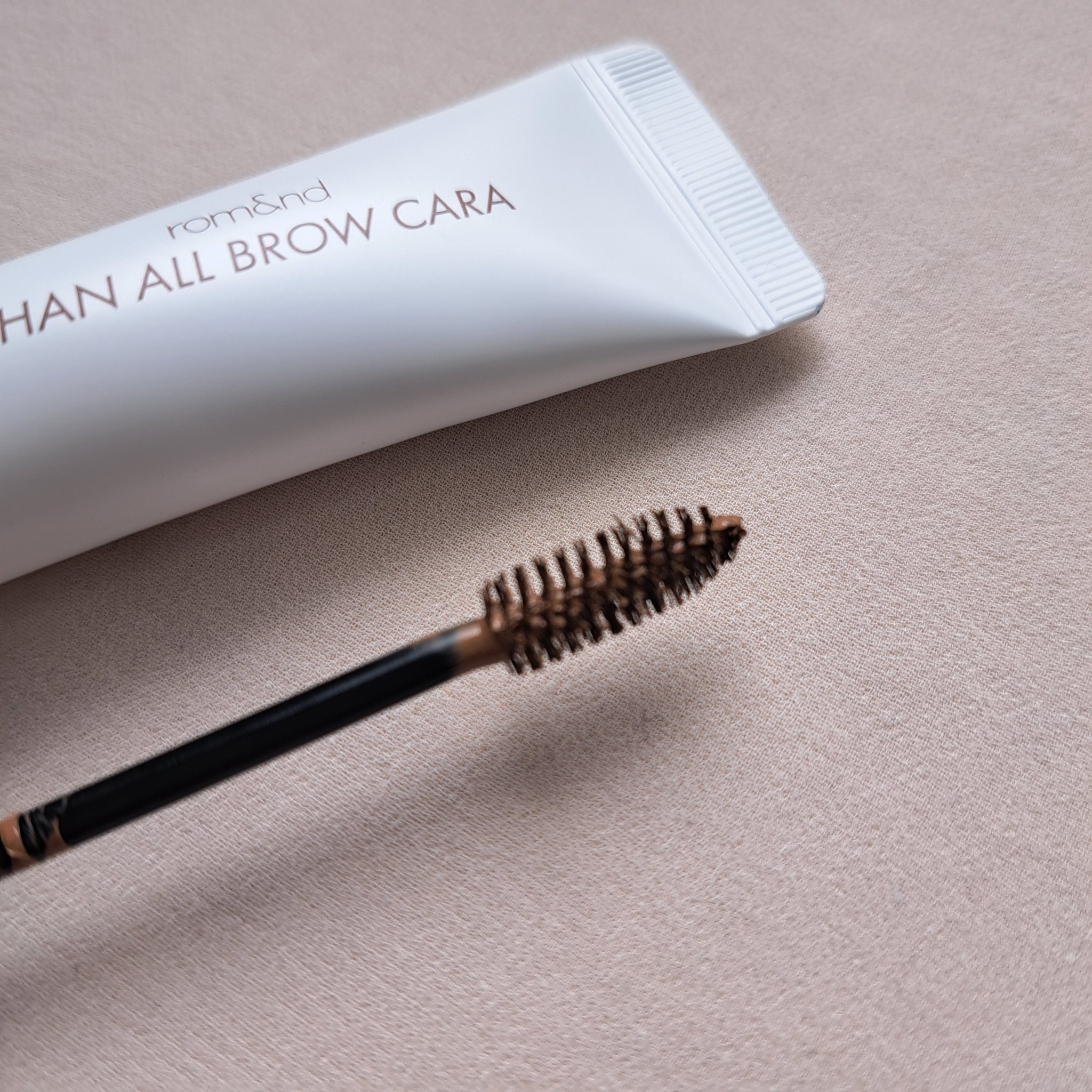ハンオールブロウカラ/rom&nd/眉マスカラを使ったクチコミ（2枚目）