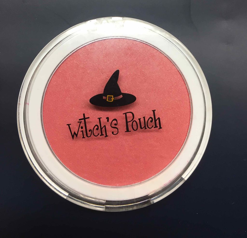 ラブミーブラッシャー/Witch's Pouch/パウダーチークを使ったクチコミ（1枚目）
