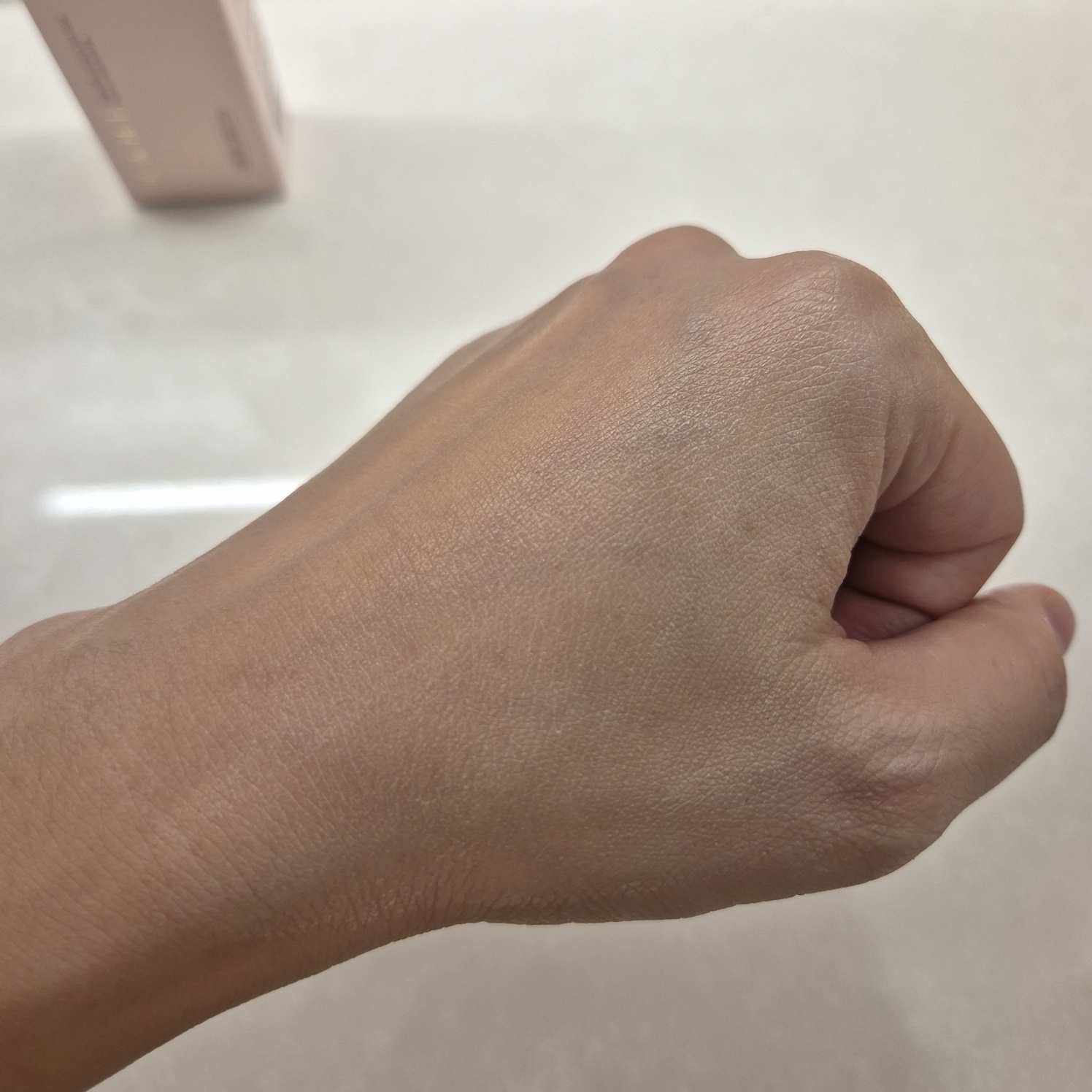 ウォーターホールディングトーンアップサンセラム/KAHI/日焼け止めローションを使ったクチコミ（3枚目）