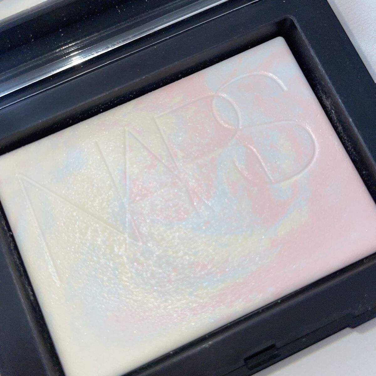 ライトリフレクティング プリズマティックパウダー/NARS/プレストパウダーを使ったクチコミ(3枚目)