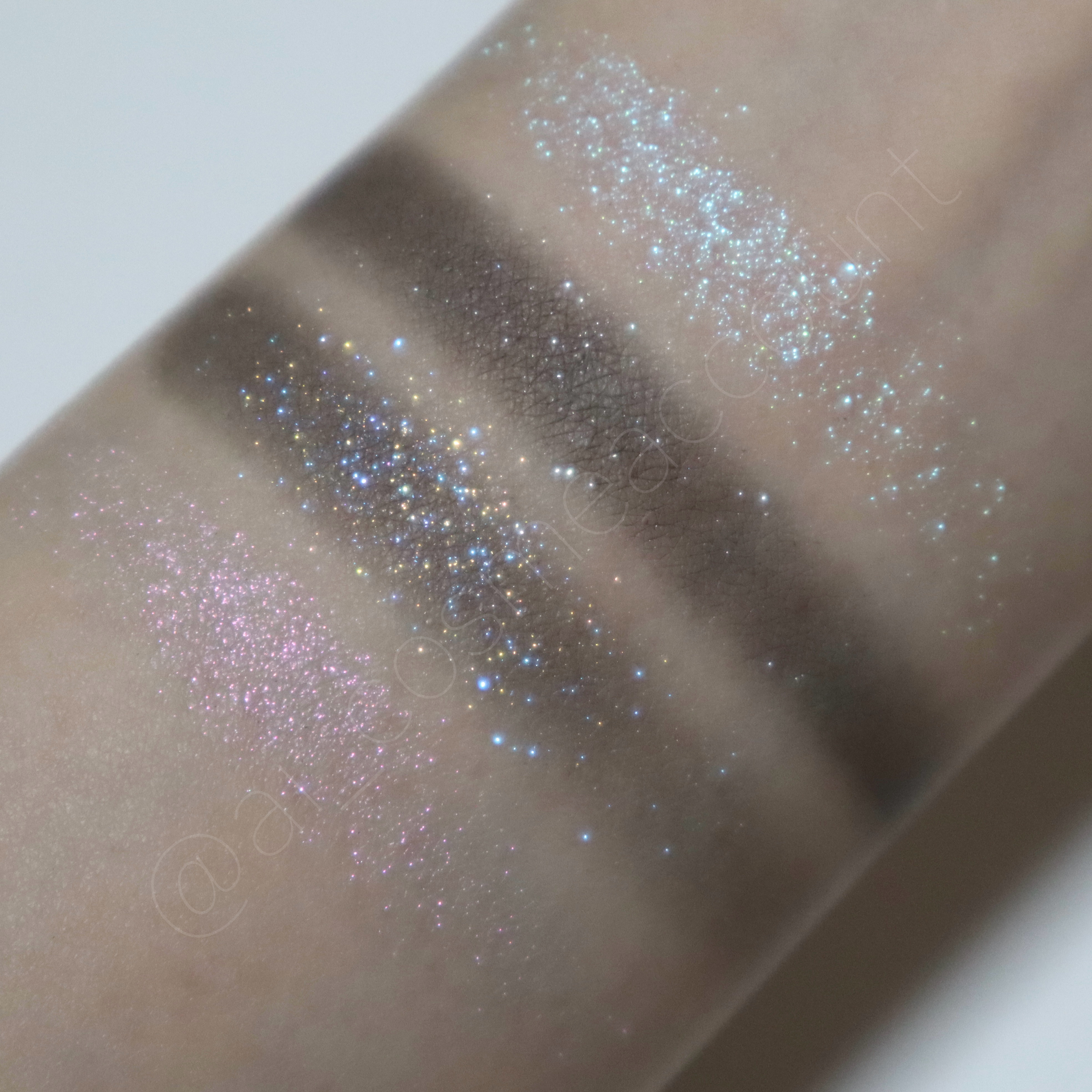 ベターザンアイズ B03 グリッツインブラック（INAPSQUAREコラボ）/rom&nd/アイシャドウパレットを使ったクチコミ（3枚目）